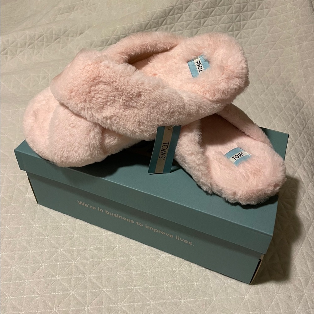 Toms soft faux furry slippers, size 12, pink